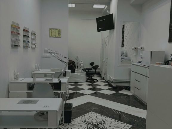 Мисс Айя, интерьер