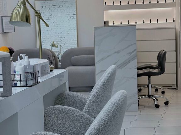 Mood nail bar, интерьер