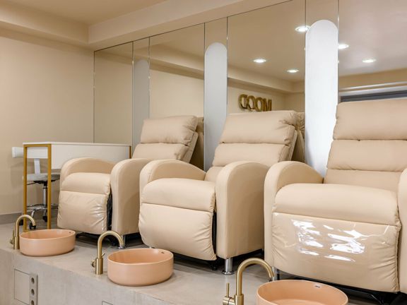 Mood nail bar, интерьер