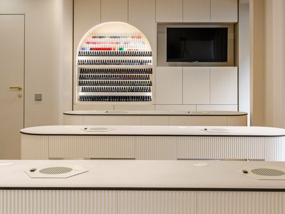 Mood nail bar, интерьер