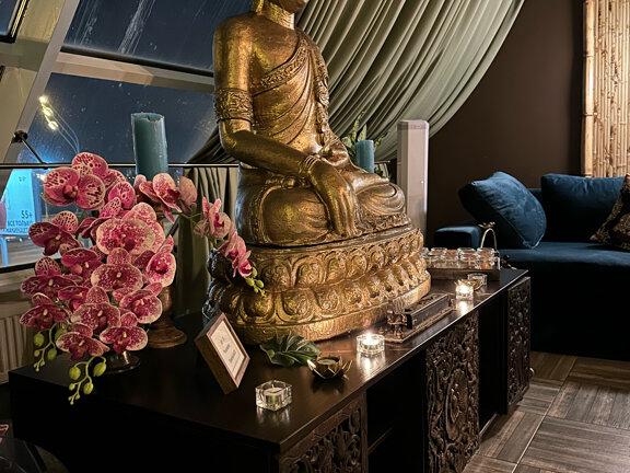 MoonThai, интерьер