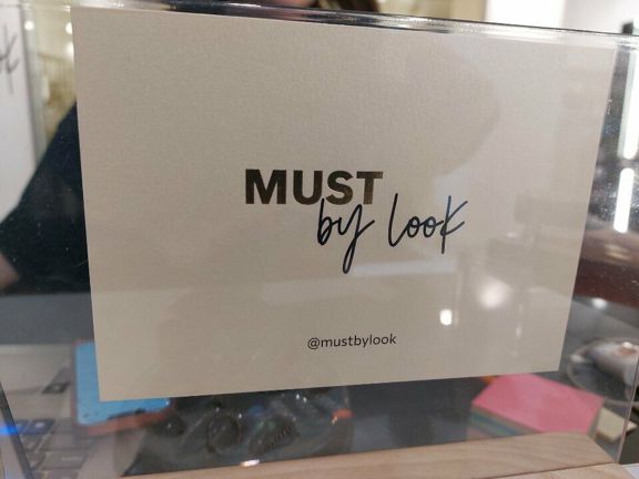 Must by Look, интерьер