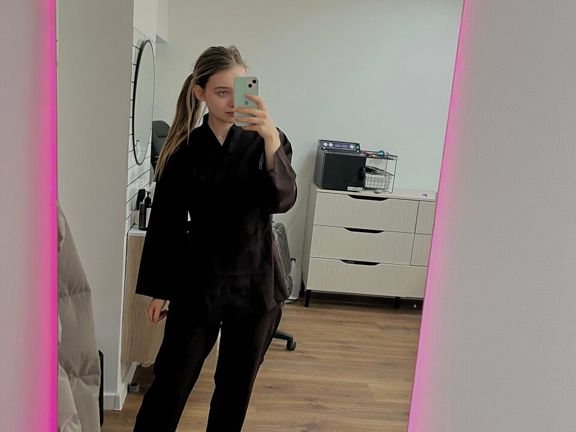 Naartnails, интерьер