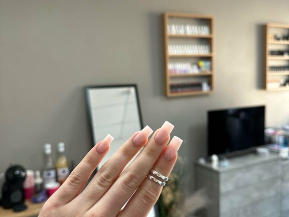 Naartnails, интерьер