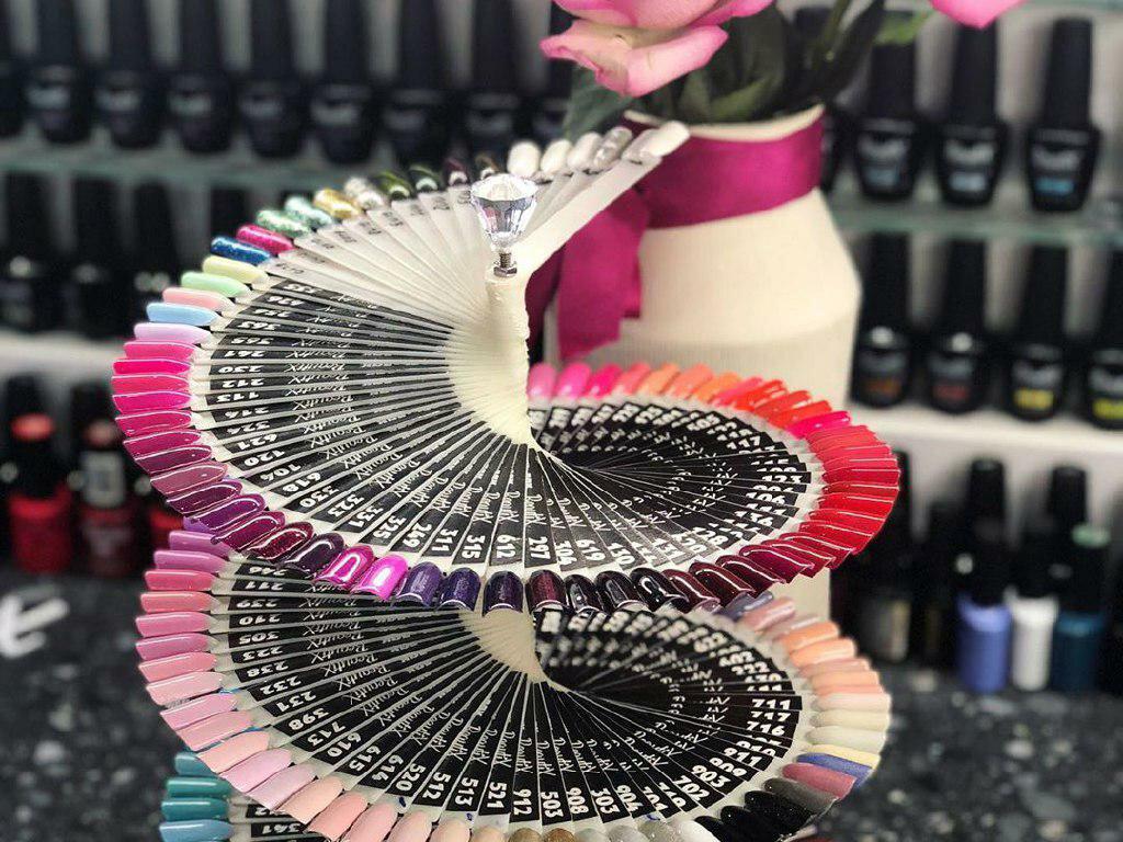 Nail Brow Bar, интерьер