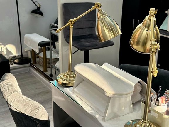 Nail Brow Bar, интерьер