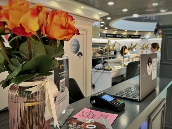 Nail Brow Bar, интерьер