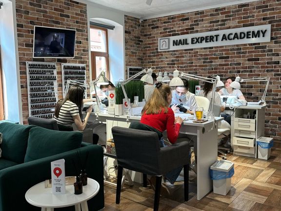 Nail Expert Studio, интерьер