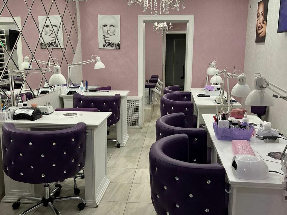 Nail Kris, интерьер