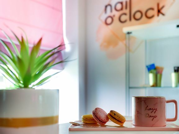 Nail O’clock, интерьер
