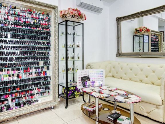 Nail shine, интерьер