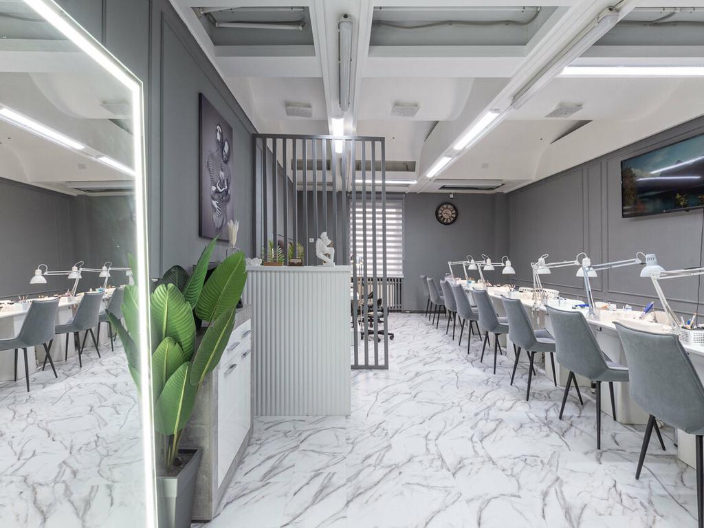 Nail zone, интерьер
