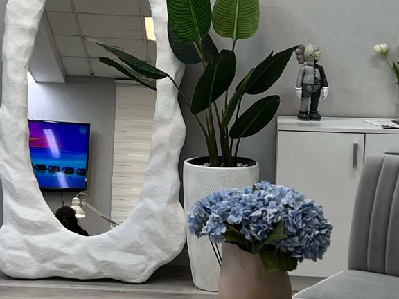 Nail zone, интерьер