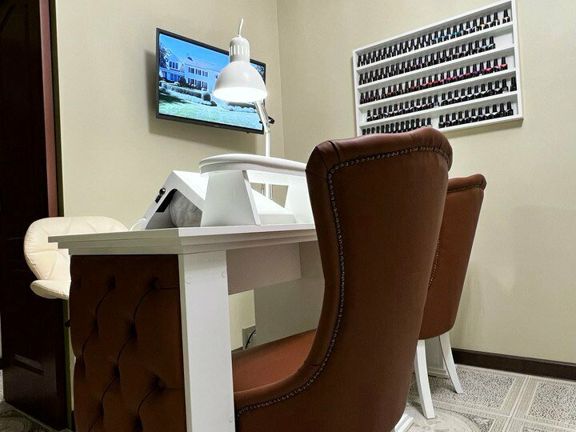 Nails kuts studio, интерьер