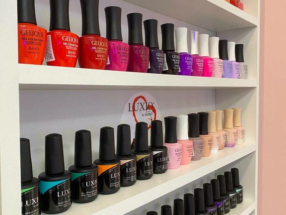 Nails Up, интерьер
