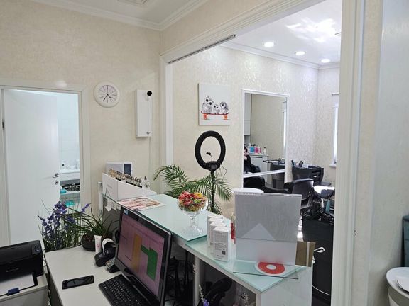 Нарцисс, интерьер