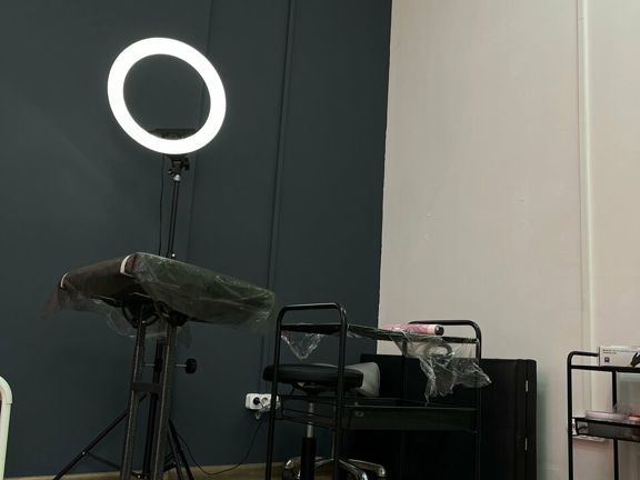 NeonTattoo, интерьер