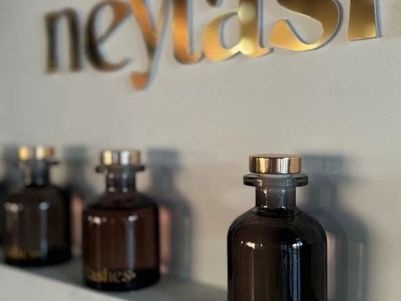 Neylashes, интерьер