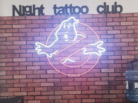 Night Tattoo Club, интерьер