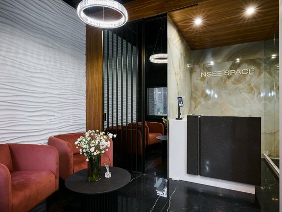 Nsee Space, интерьер