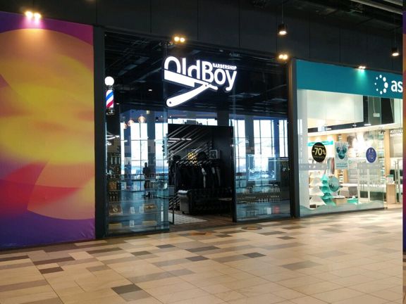 OldBoy Barbershop, интерьер