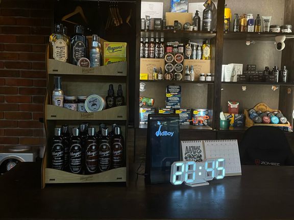 OldBoy Barbershop, интерьер