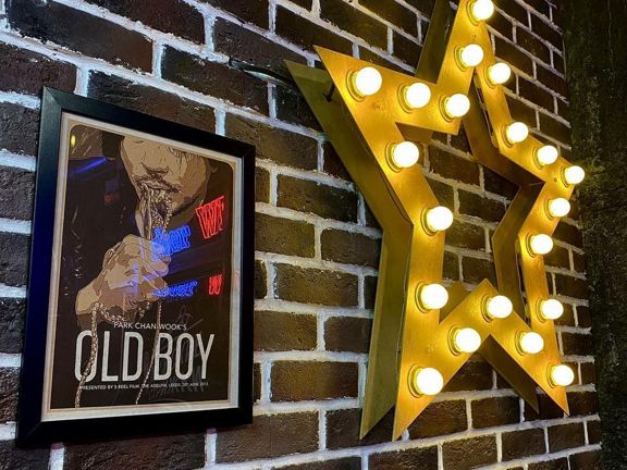 OldBoy, интерьер