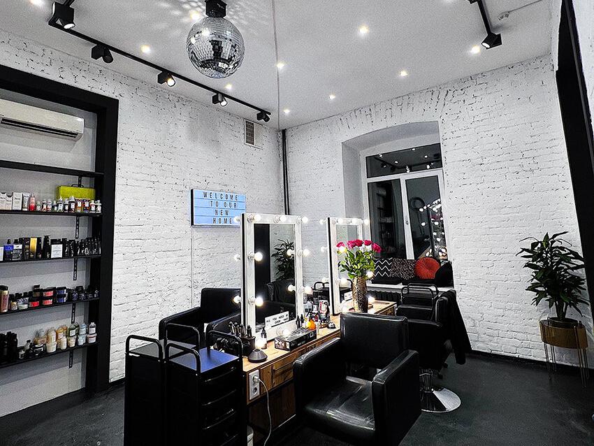 On Hair Salon, интерьер