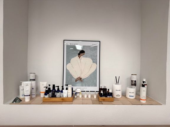 Os Cosmetology, интерьер