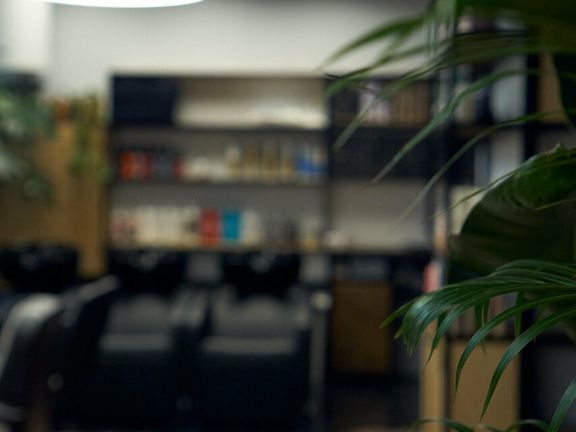Oval nails, интерьер