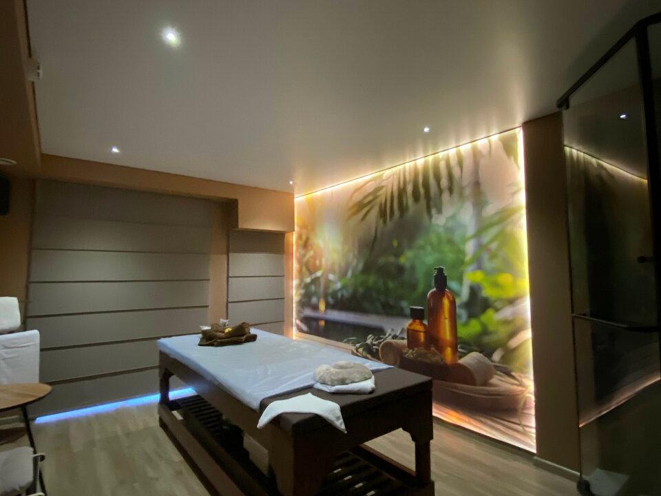 Paradise, интерьер