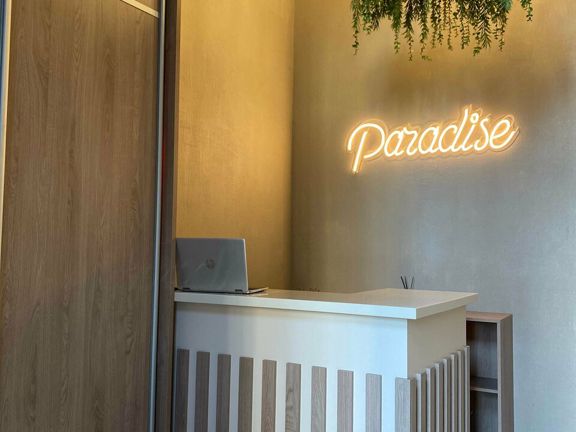 Paradise, интерьер