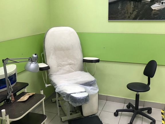 Парикмахерская эконом-класса, интерьер