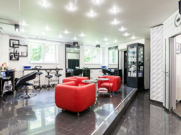Paul Mitchell, интерьер