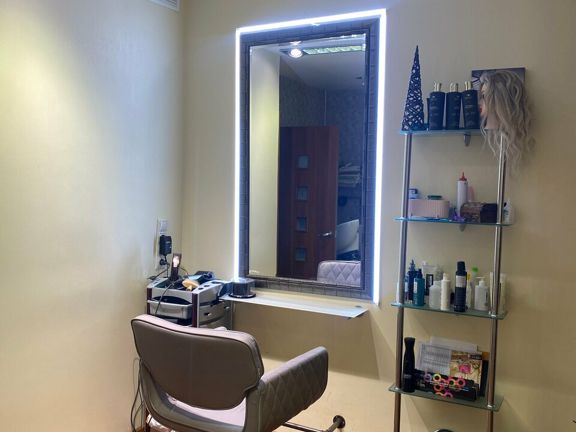 Paul Mitchell, интерьер