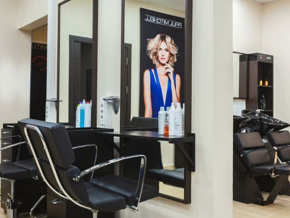 Paul Mitchell, интерьер