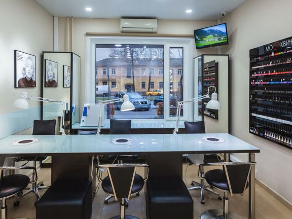 Paul Mitchell, интерьер