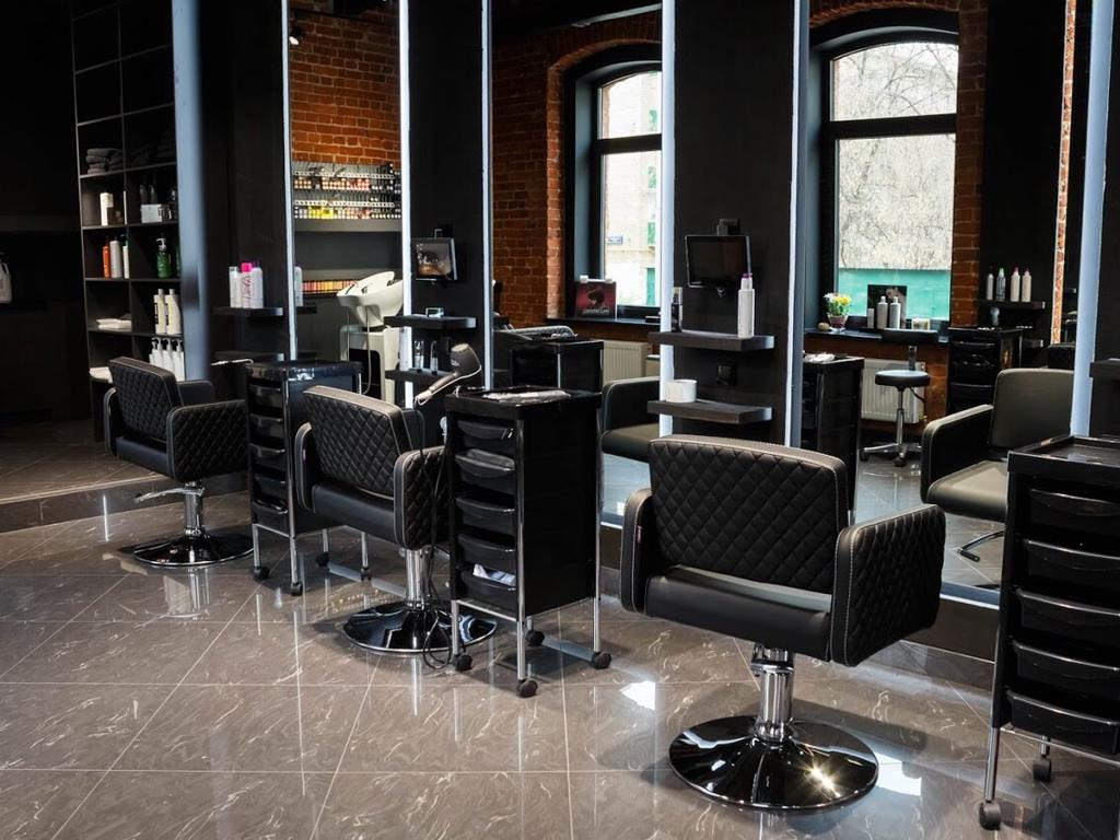 Paul Mitchell, интерьер