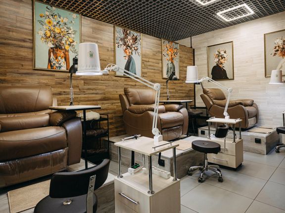 People's Nails & Beauty Bar, интерьер