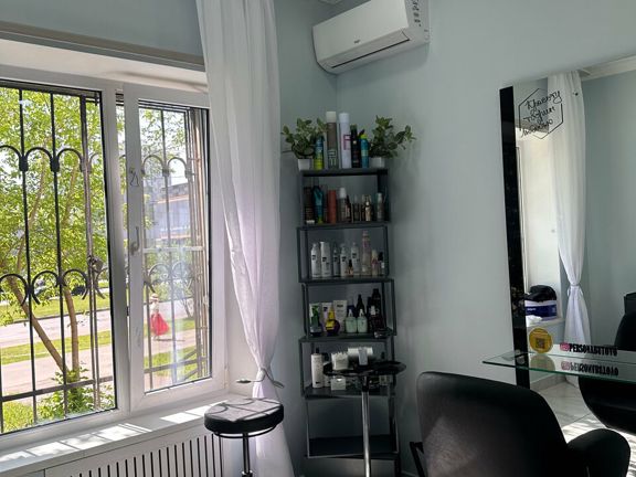 Персона Lab, интерьер