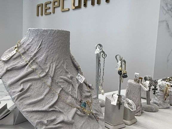Персона, интерьер