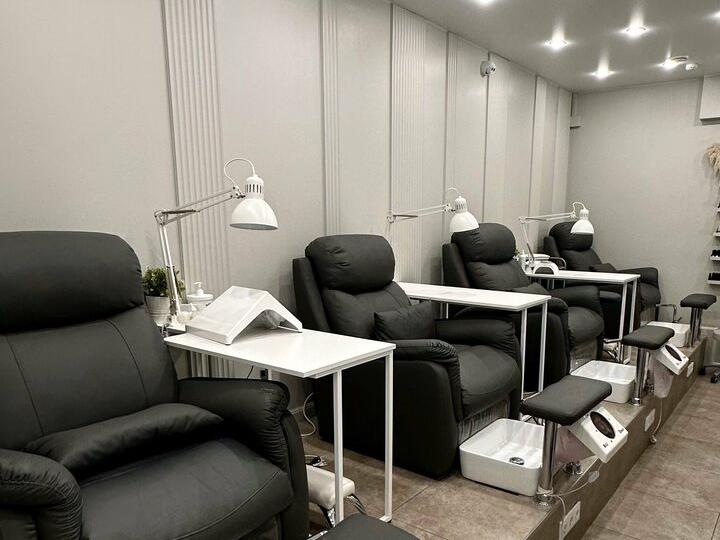 Place of nails, интерьер