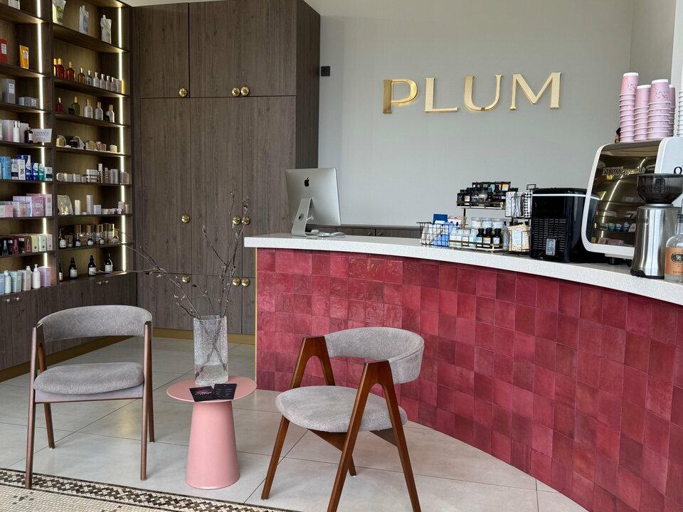Plum, интерьер