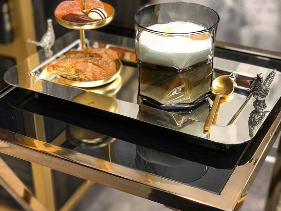 Posh, интерьер