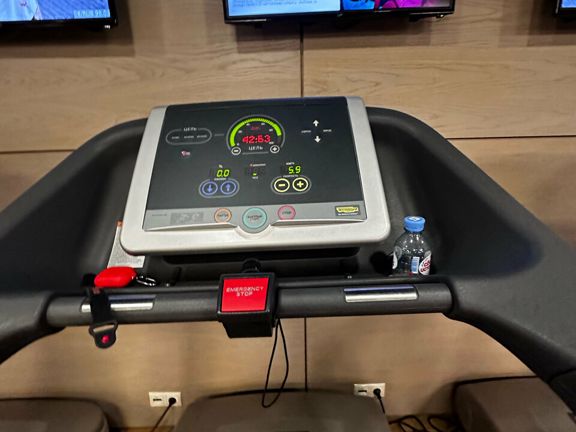 Reset fitness, интерьер