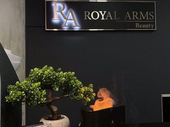 Royal Arms Beauty, интерьер