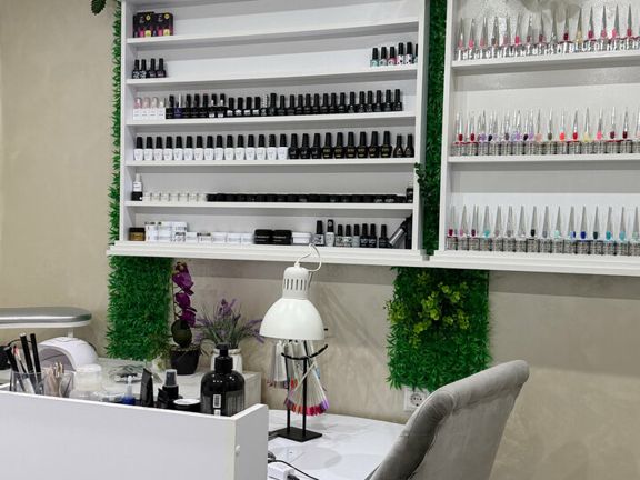 Royal Arms Beauty, интерьер