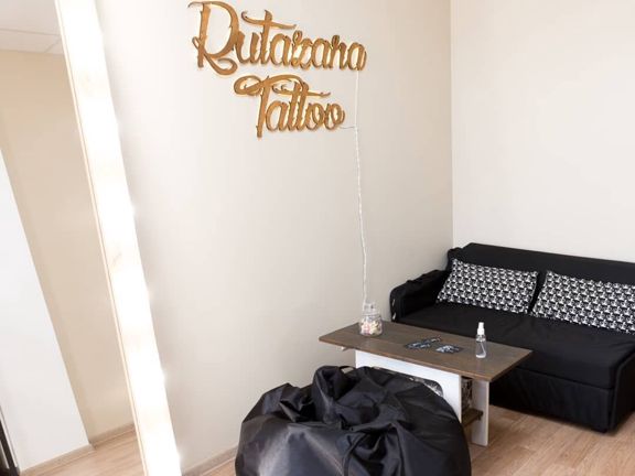 Rutazara Tattoo, интерьер