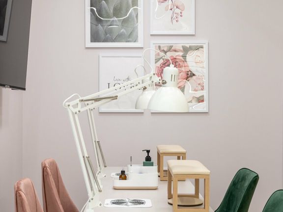 Sally Beauty Club, интерьер