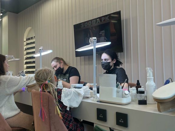 Sally Beauty Club, интерьер